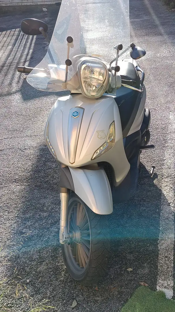Piaggio Beverly 300 Gri - 1