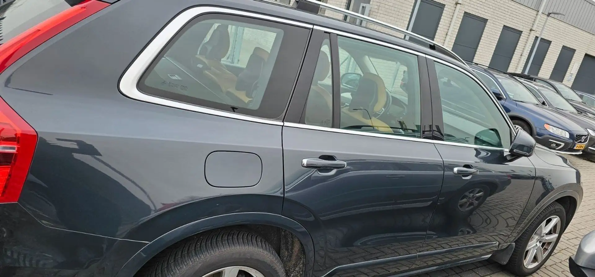 Volvo XC90 T8 AWD Twin Engine Geartronic Momentum - 2