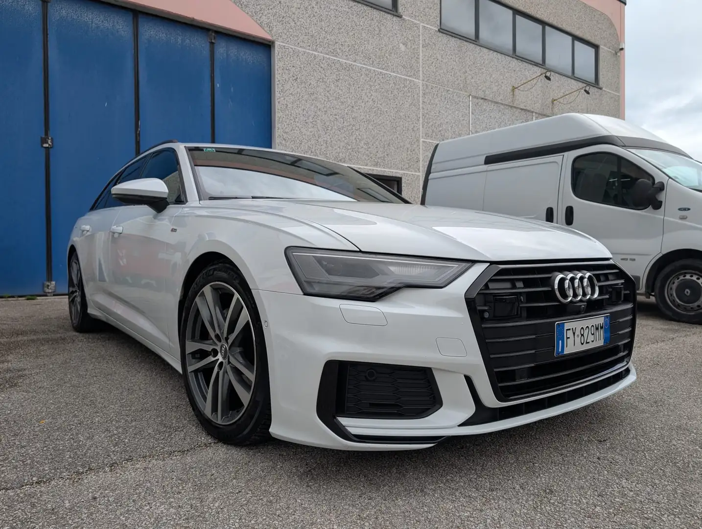 Audi A6 S-LINE/19"/ACC/SIDE ASSIST/BLACKPACK/360°/4ZONE Weiß - 1