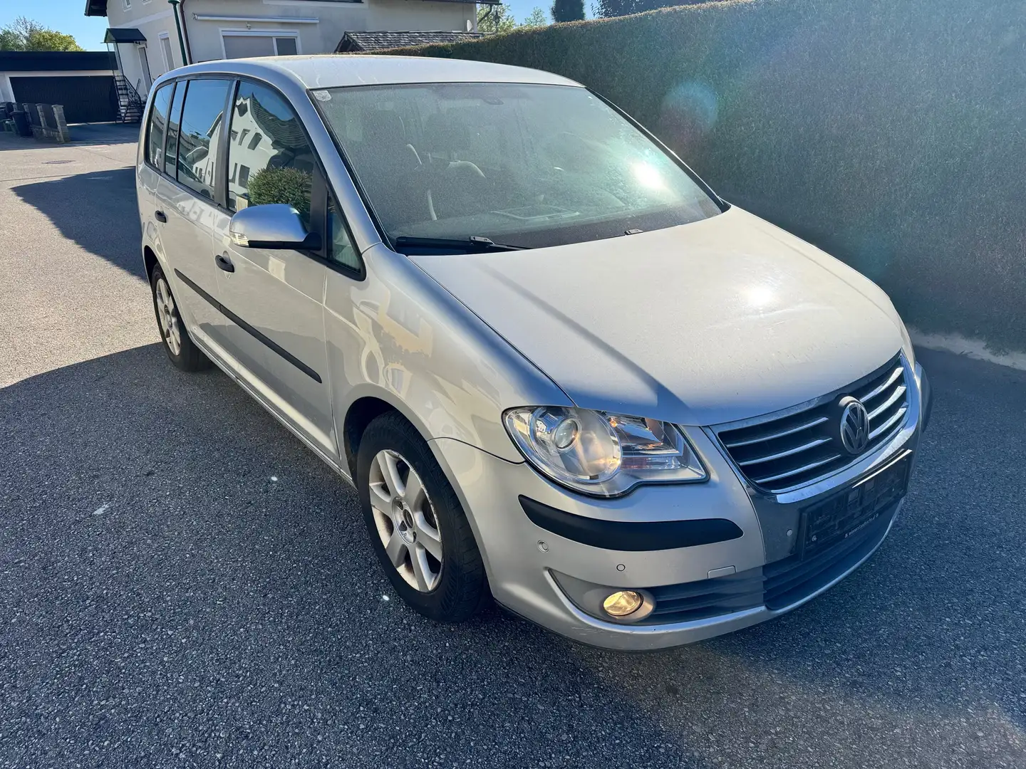 Volkswagen Touran Neue Pickerl Silber - 2