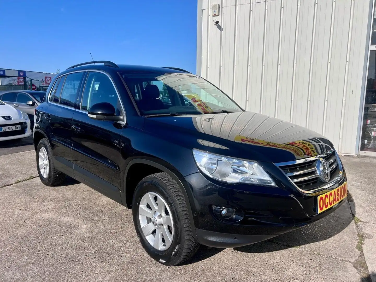 Volkswagen Tiguan 2.0 TDI 163CH 4 MOTION / DISTRI OK Black - 1