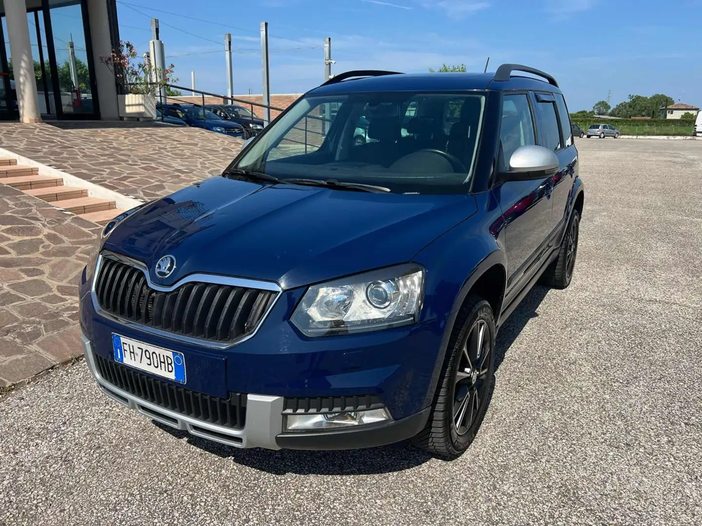 Skoda Yeti Outdoor 2.0 TDI SCR 150CV DSG 4X4 Style Plus Blue - 1