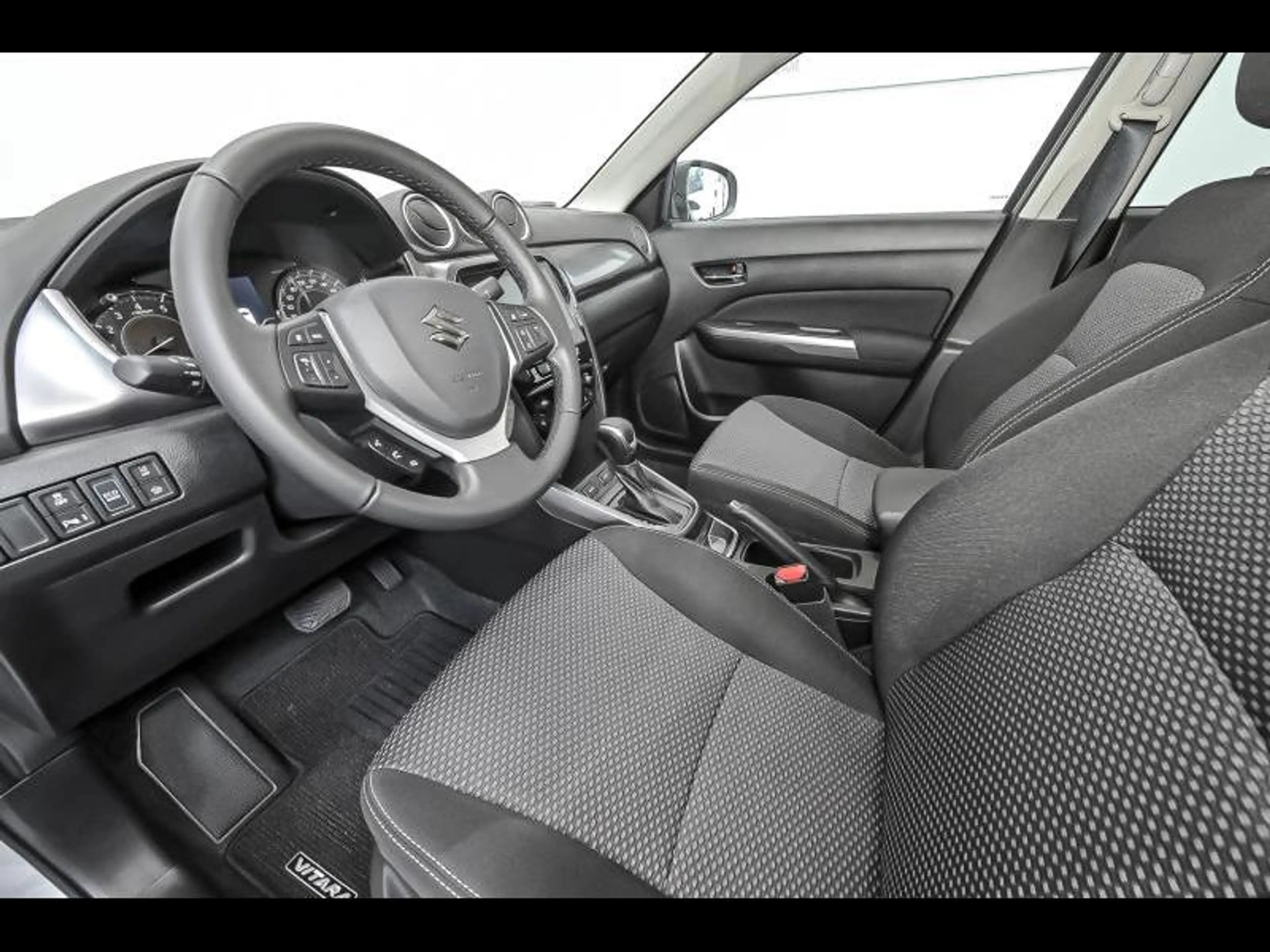 Suzuki Vitara GL+ VITARA GL+ HYBRIDE DAGINSCHRIJVING NIET GEREDE — photo 6