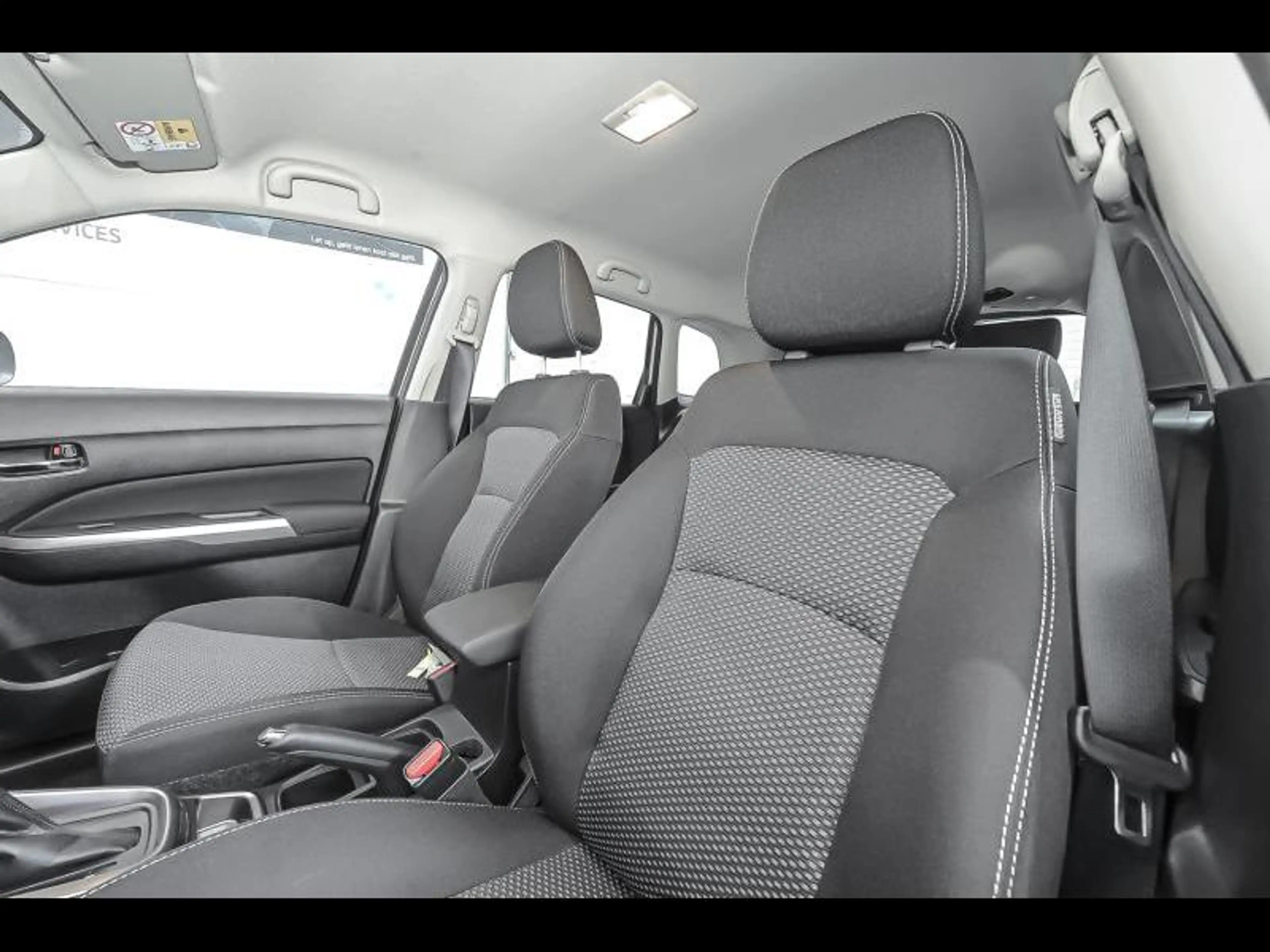 Suzuki Vitara GL+ VITARA GL+ HYBRIDE DAGINSCHRIJVING NIET GEREDE — photo 15