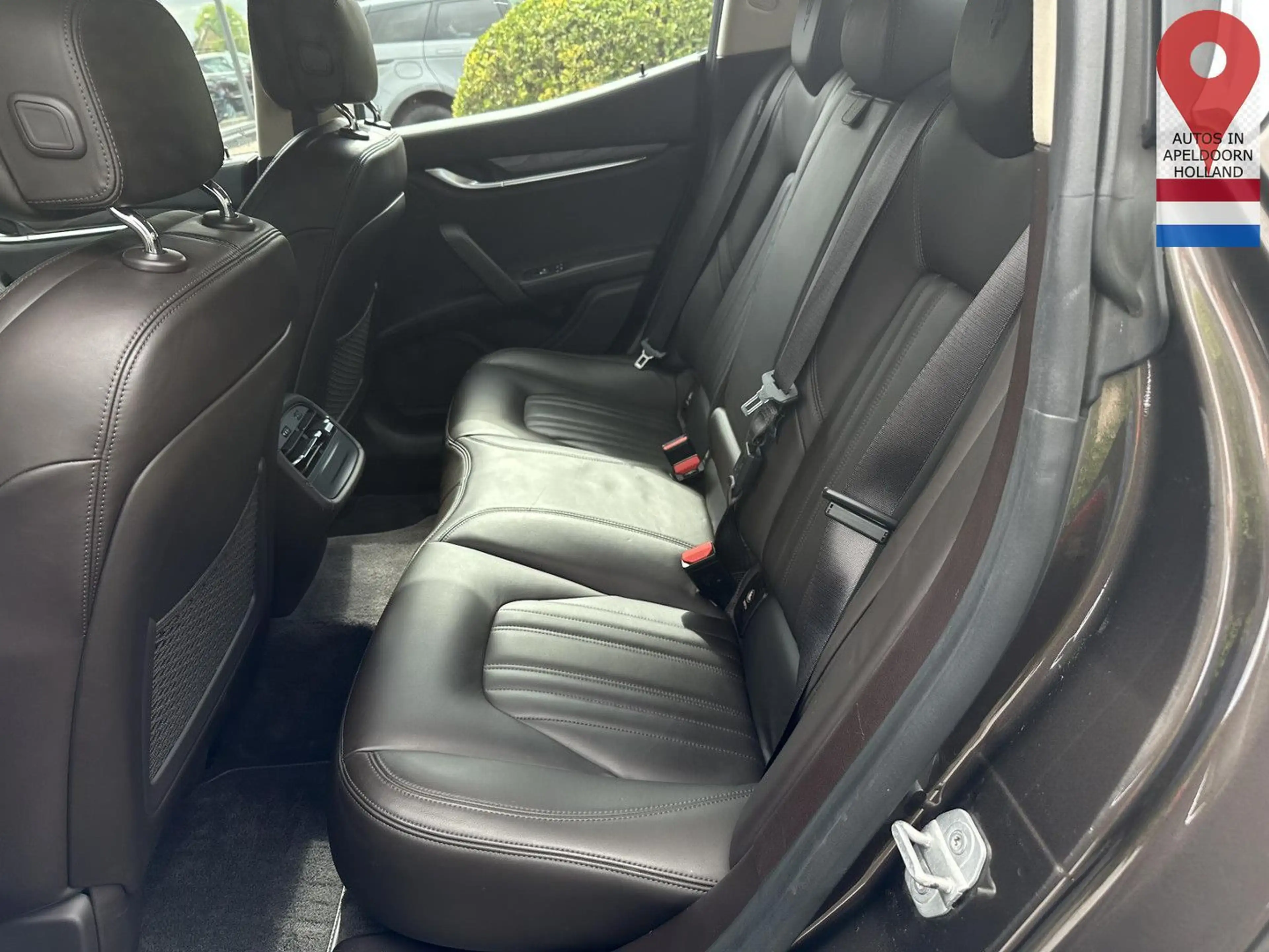 Maserati Ghibli 3.0 V6 D — photo 4