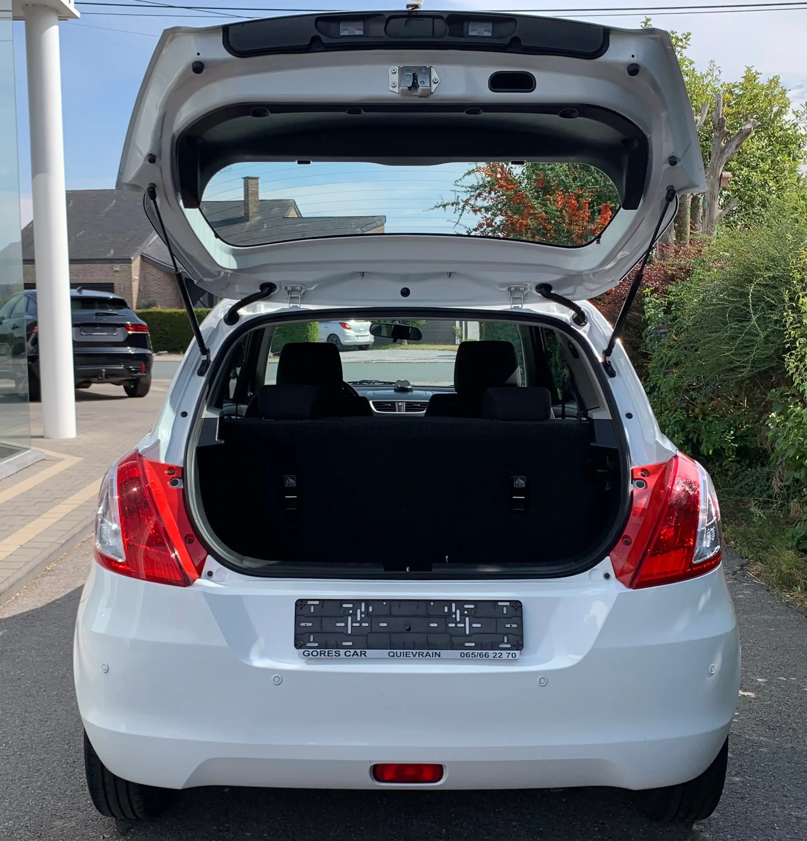 Suzuki Swift 1.2 Essence 94CV / FaceLift / Radar de Recul / Radio CD & USB / Euro 6B = LEZ 2030 / GARANTIE 12 MOIS — photo 7