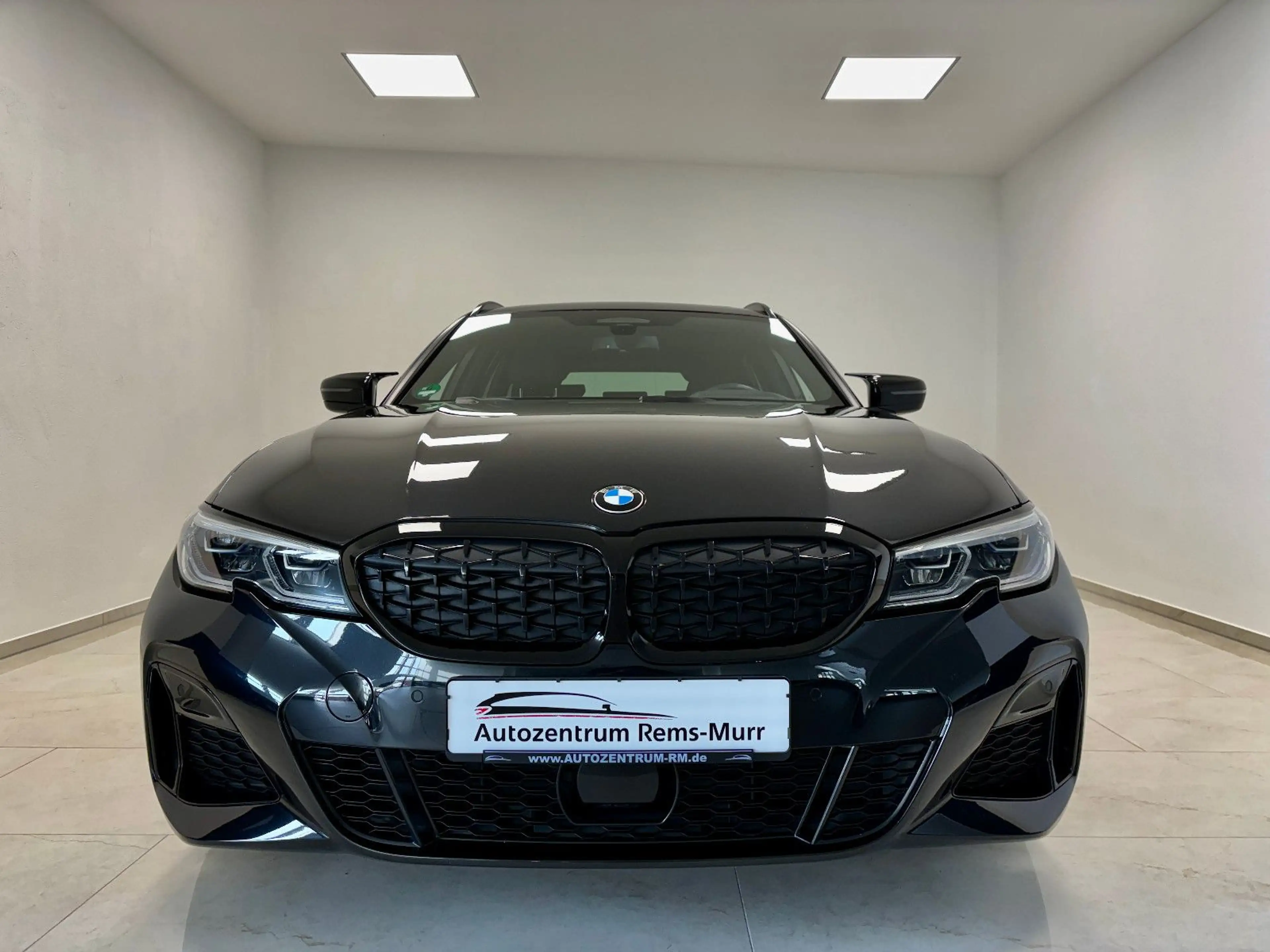BMW 340 Touring  xDrive *PANO*8-FACH* HEAD-UP* — photo 2