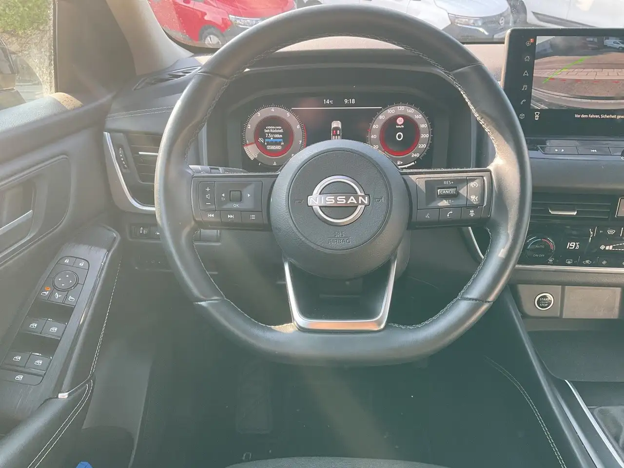 Nissan Qashqai 1.3 DIG-T - N-Connecta Winter 9