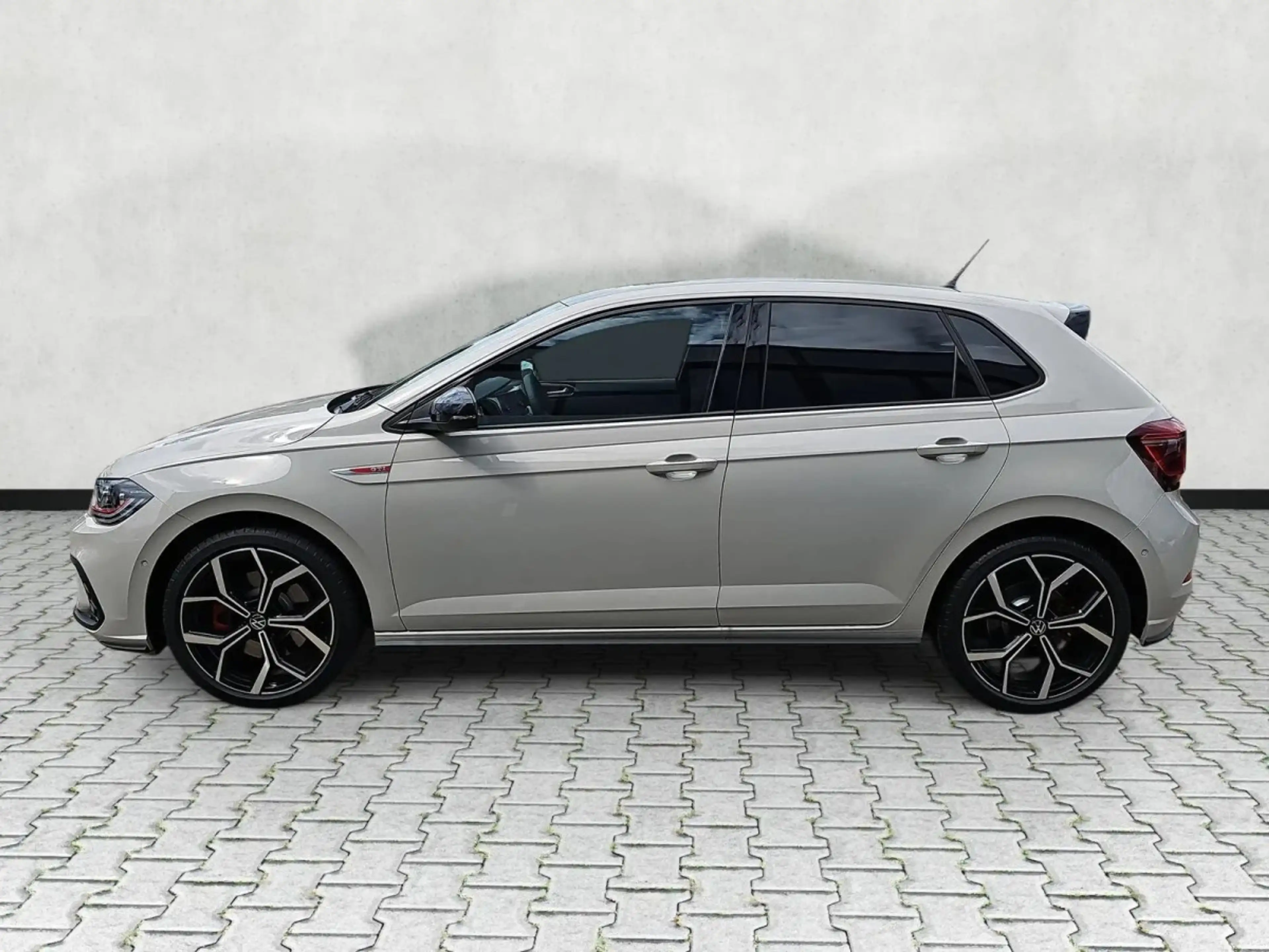 Volkswagen Polo GTI GTI 2.0 TSI DSG7 152kW-207CV - Jantes 18" - — photo 4