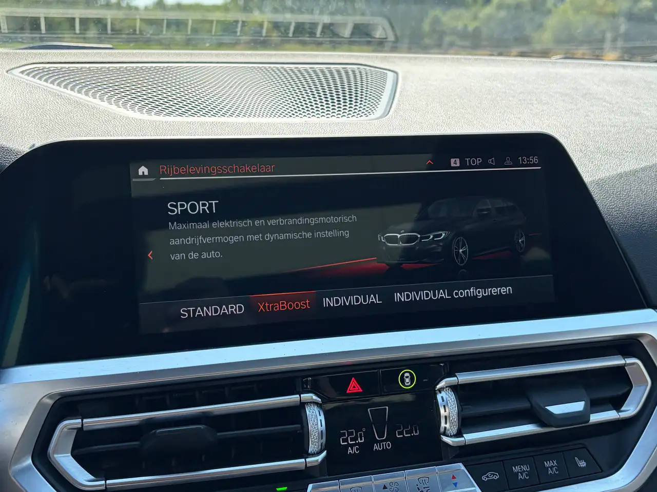 BMW 330 Touring 330eA PHEV * PANO * CAMERA * HUD *, миниатюра 25