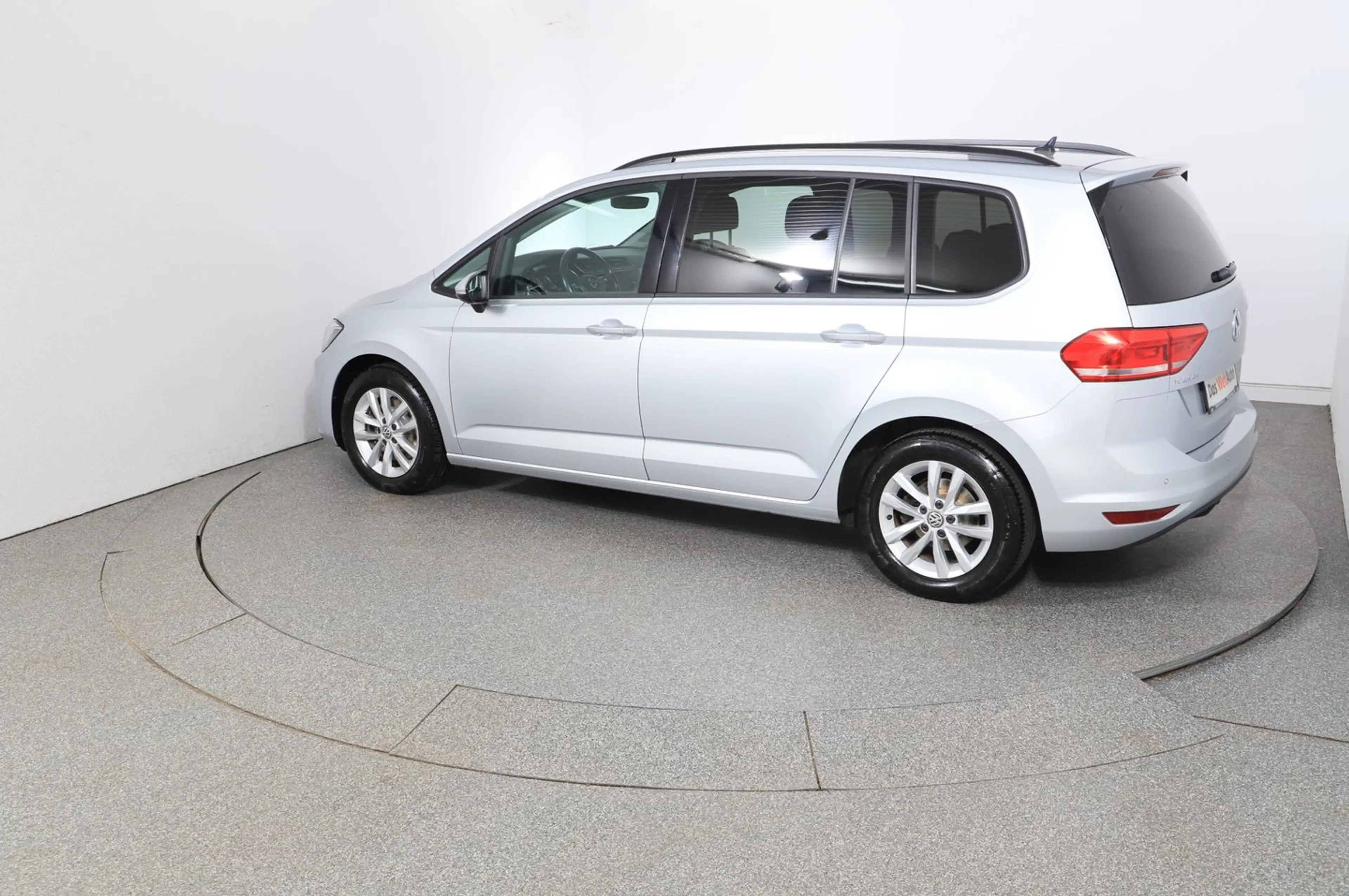 Volkswagen Touran Comfortline TDI SCR — photo 9