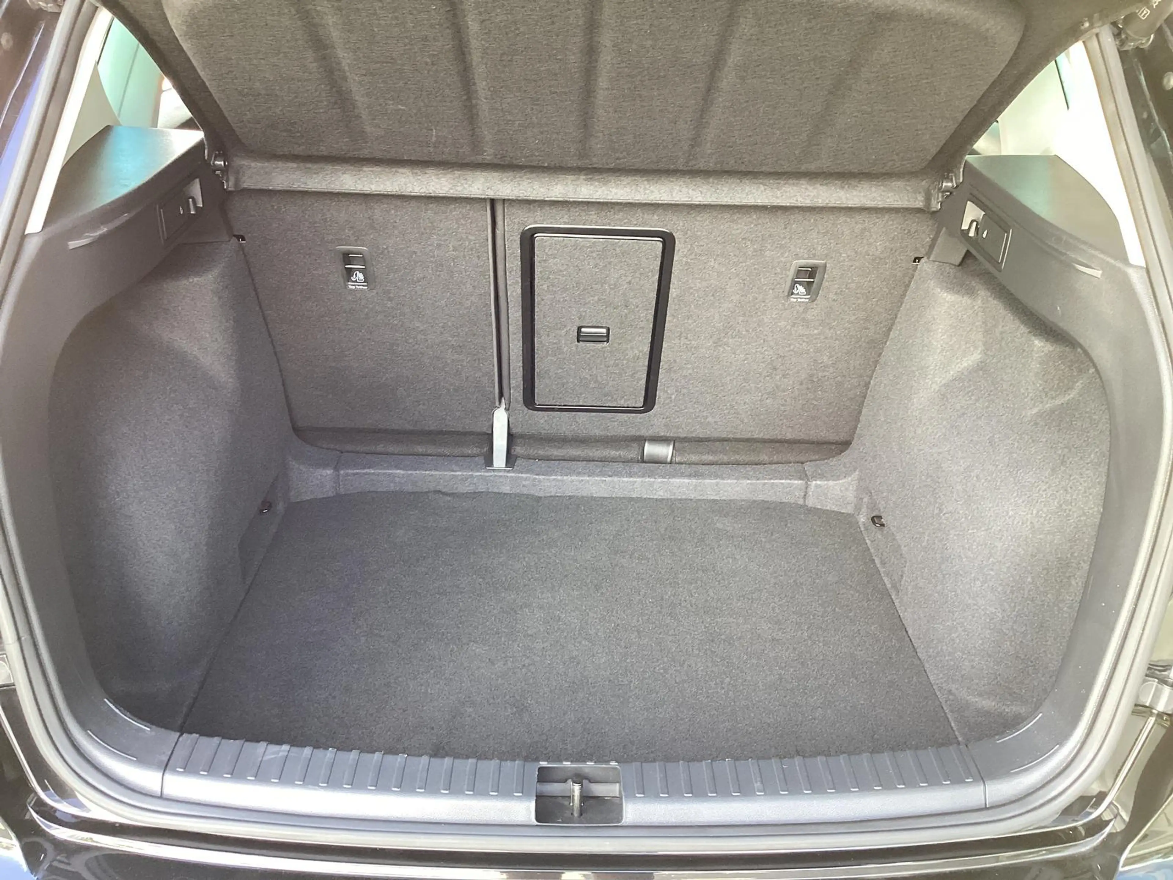 SEAT Ateca 2.0 TDI DSG FR/App/SHZ/LED/Kamera/ACC/Navi — photo 15