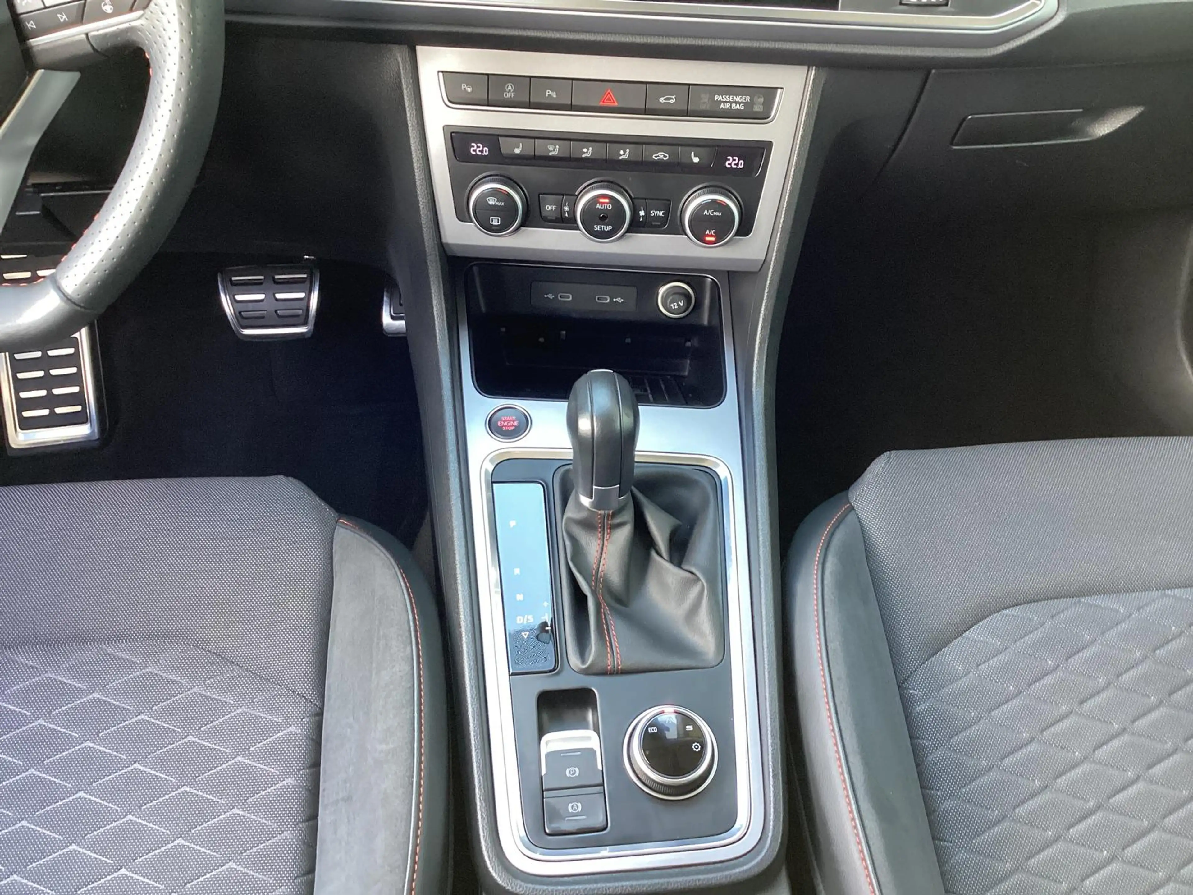 SEAT Ateca 2.0 TDI DSG FR/App/SHZ/LED/Kamera/ACC/Navi — photo 9