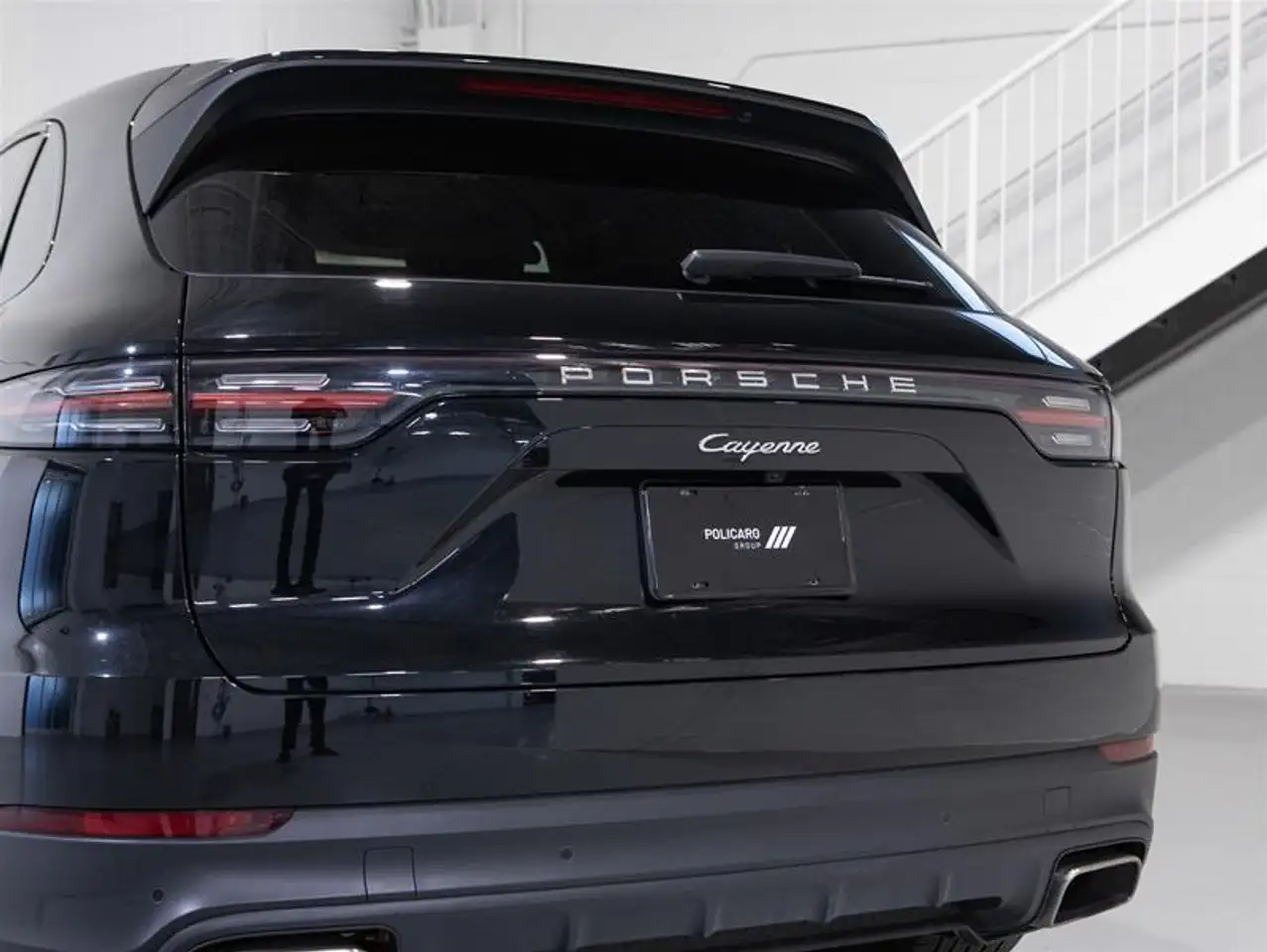 Porsche Cayenne снимка Porsche Cayenne
