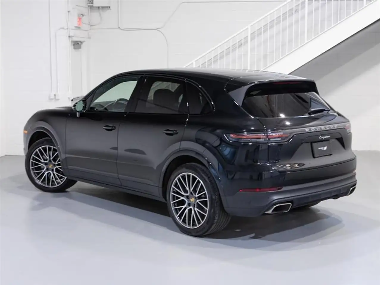 Porsche Cayenne снимка Porsche Cayenne