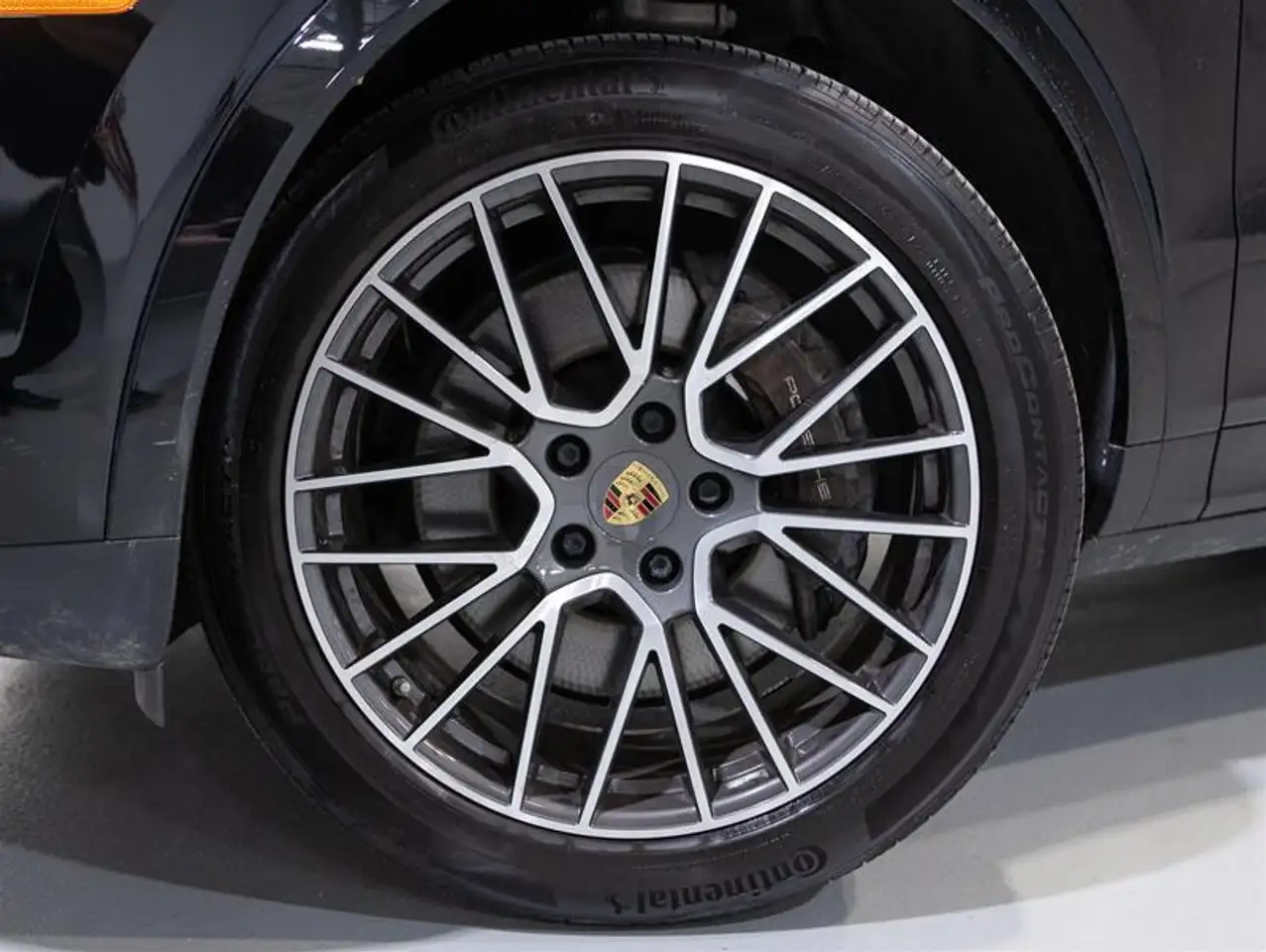 Porsche Cayenne снимка Porsche Cayenne