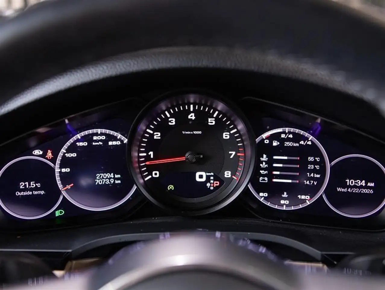 Porsche Cayenne снимка Porsche Cayenne