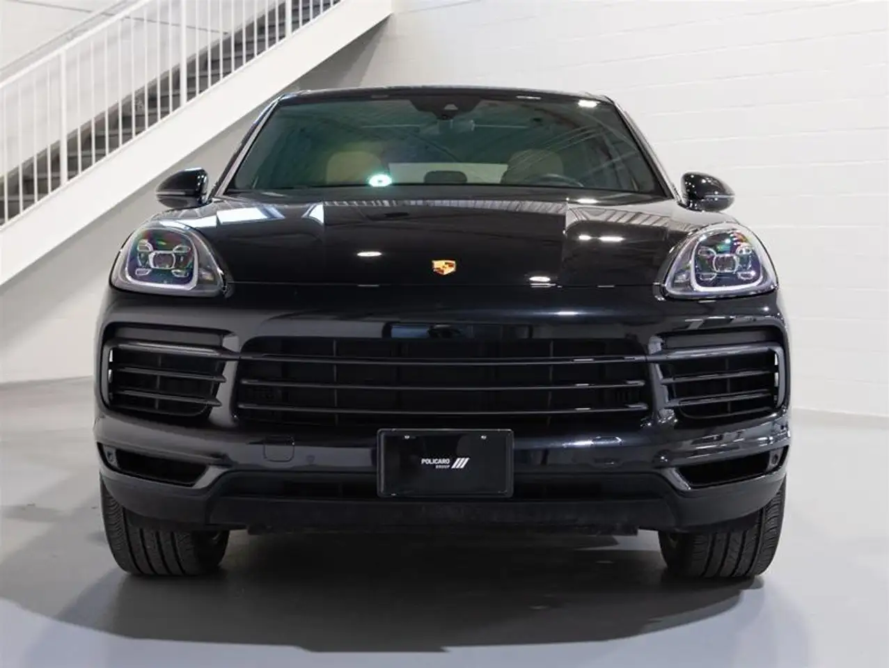 Porsche Cayenne снимка Porsche Cayenne