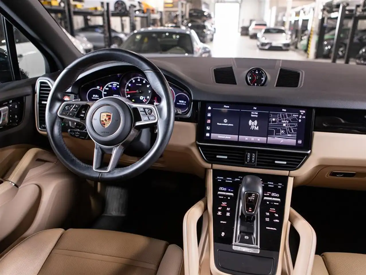 Porsche Cayenne снимка Porsche Cayenne