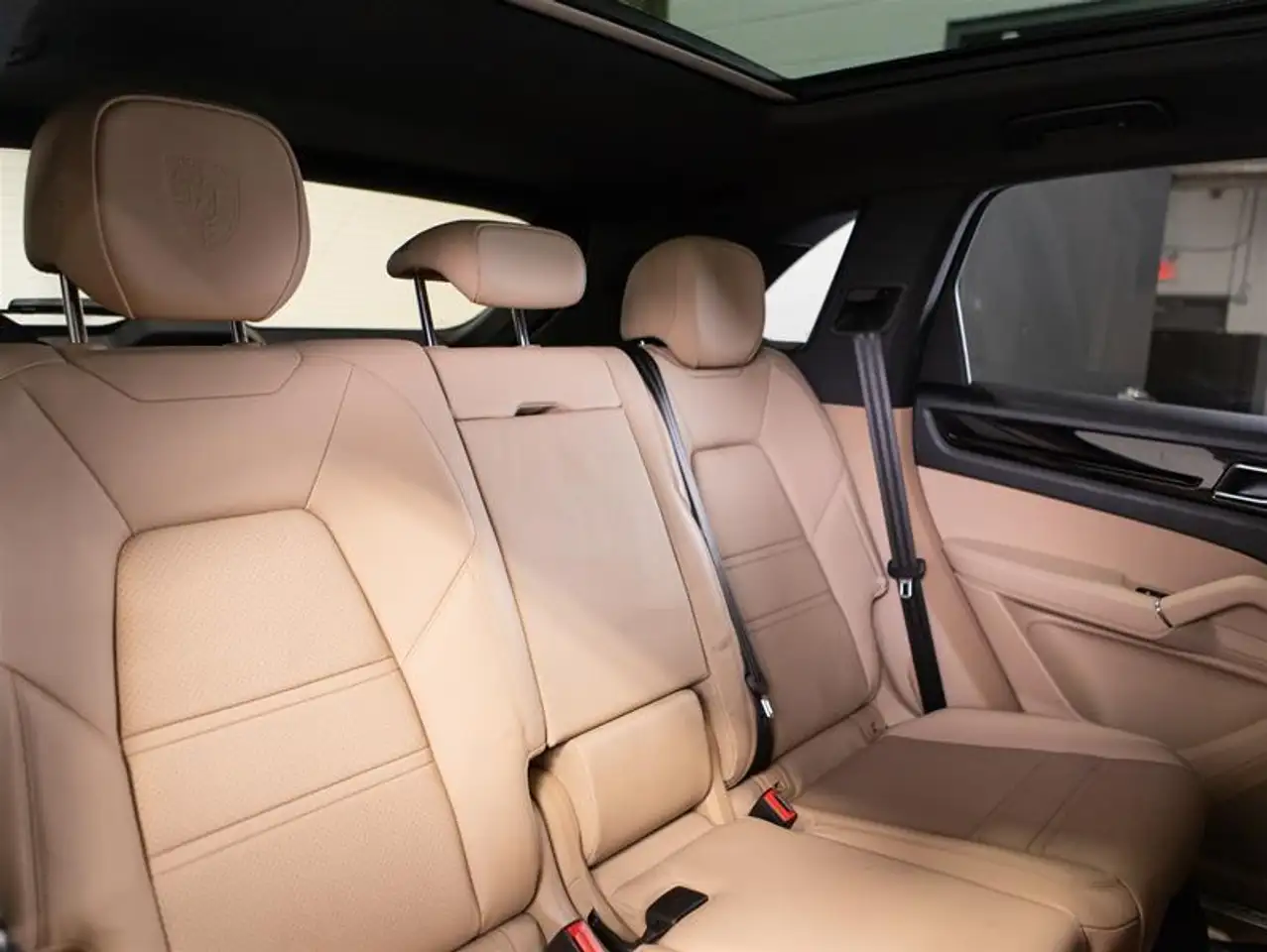 Porsche Cayenne снимка Porsche Cayenne