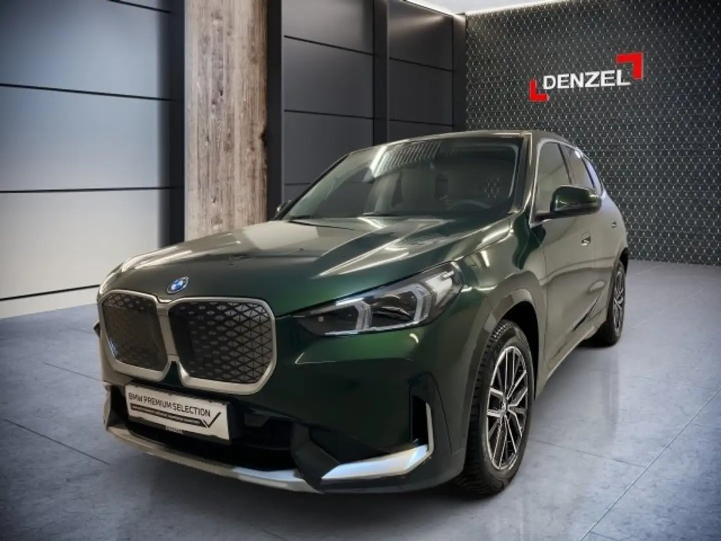 BMW iX1 eDrive20 U11 HB0 Zöld - 1