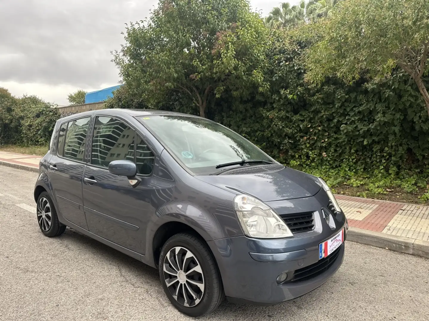 Renault Modus 1.2 16v Expression eco2 Gris - 1
