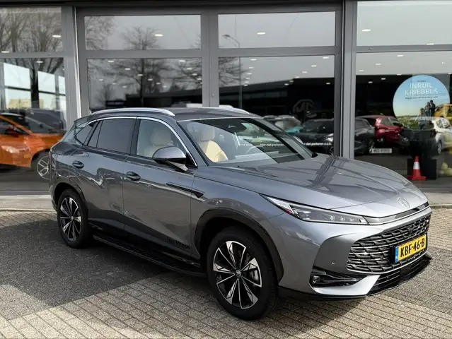 MG HS 1.5 PHEV Luxury | 100km (WLTP) | 360 camera | 1500