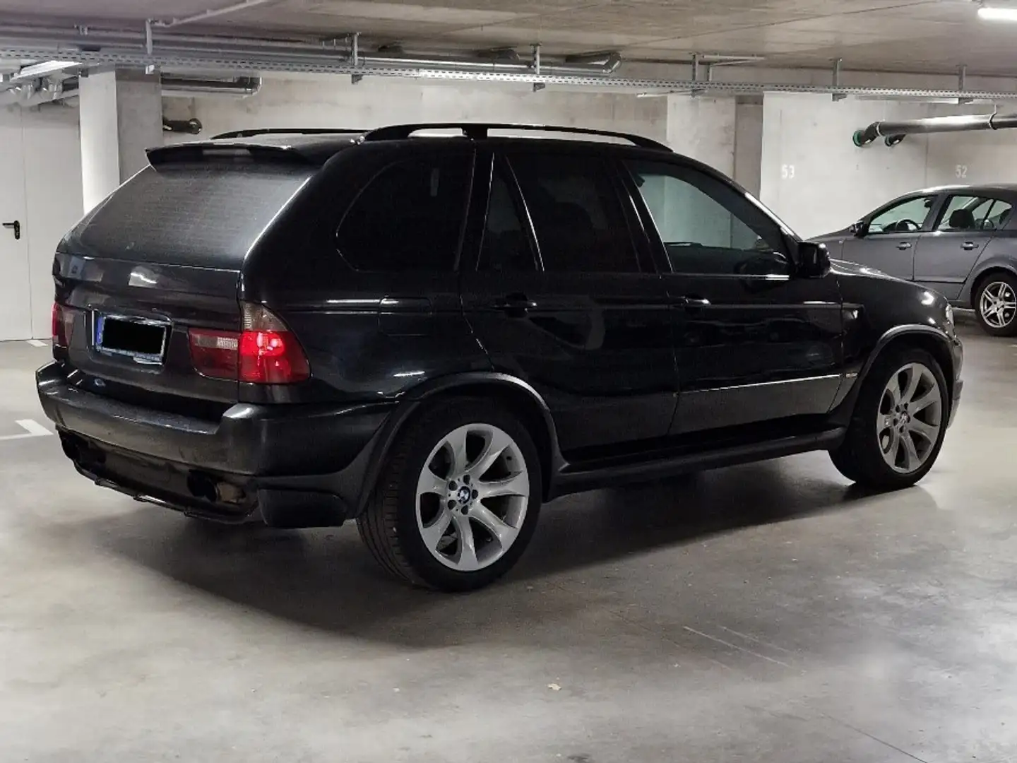 BMW X5 3.0d Noir - 1