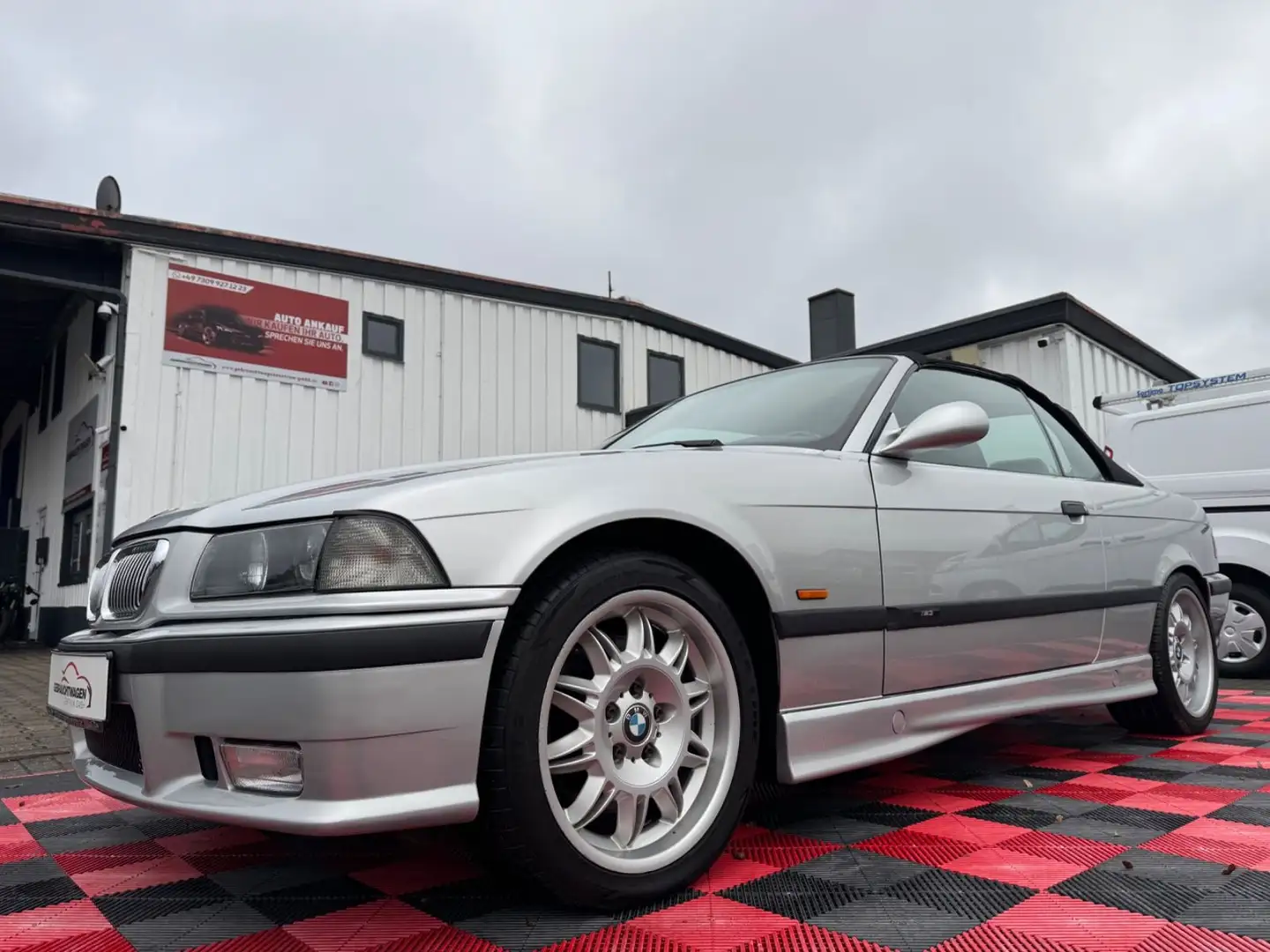 BMW M3 E36 3.2 Cabrio * Schalter * Argento - 2
