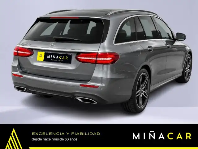 Mercedes-Benz E-Class view 2