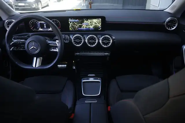 Mercedes-Benz Cla view 2