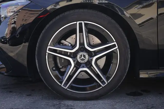 Mercedes-Benz Cla view 6