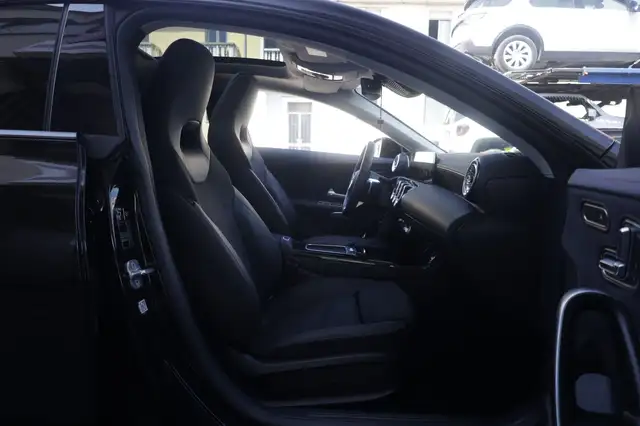 Mercedes-Benz Cla view 12