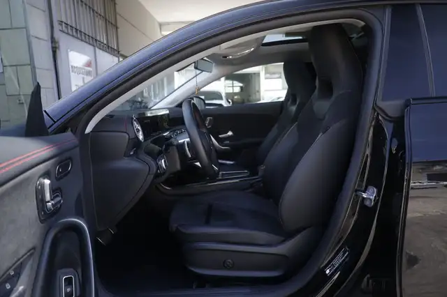 Mercedes-Benz Cla view 18