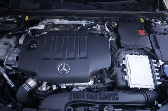 Mercedes-Benz Cla view 20