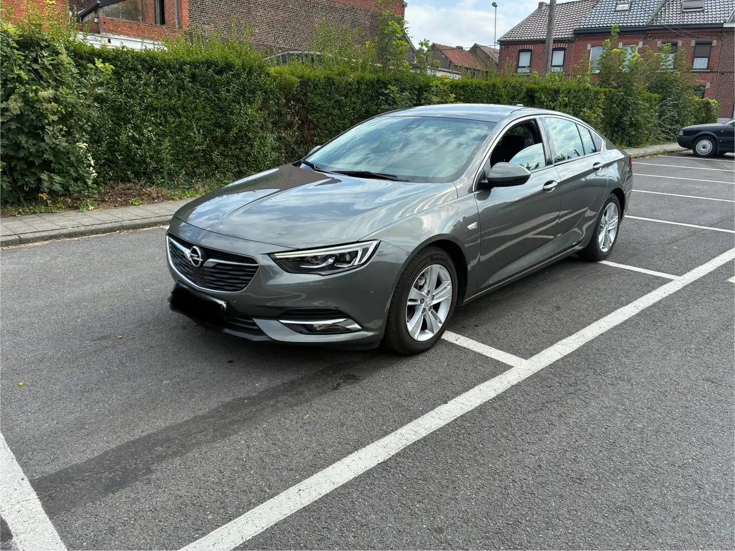 Opel Insignia grand sport turbo diesel Grau - 1