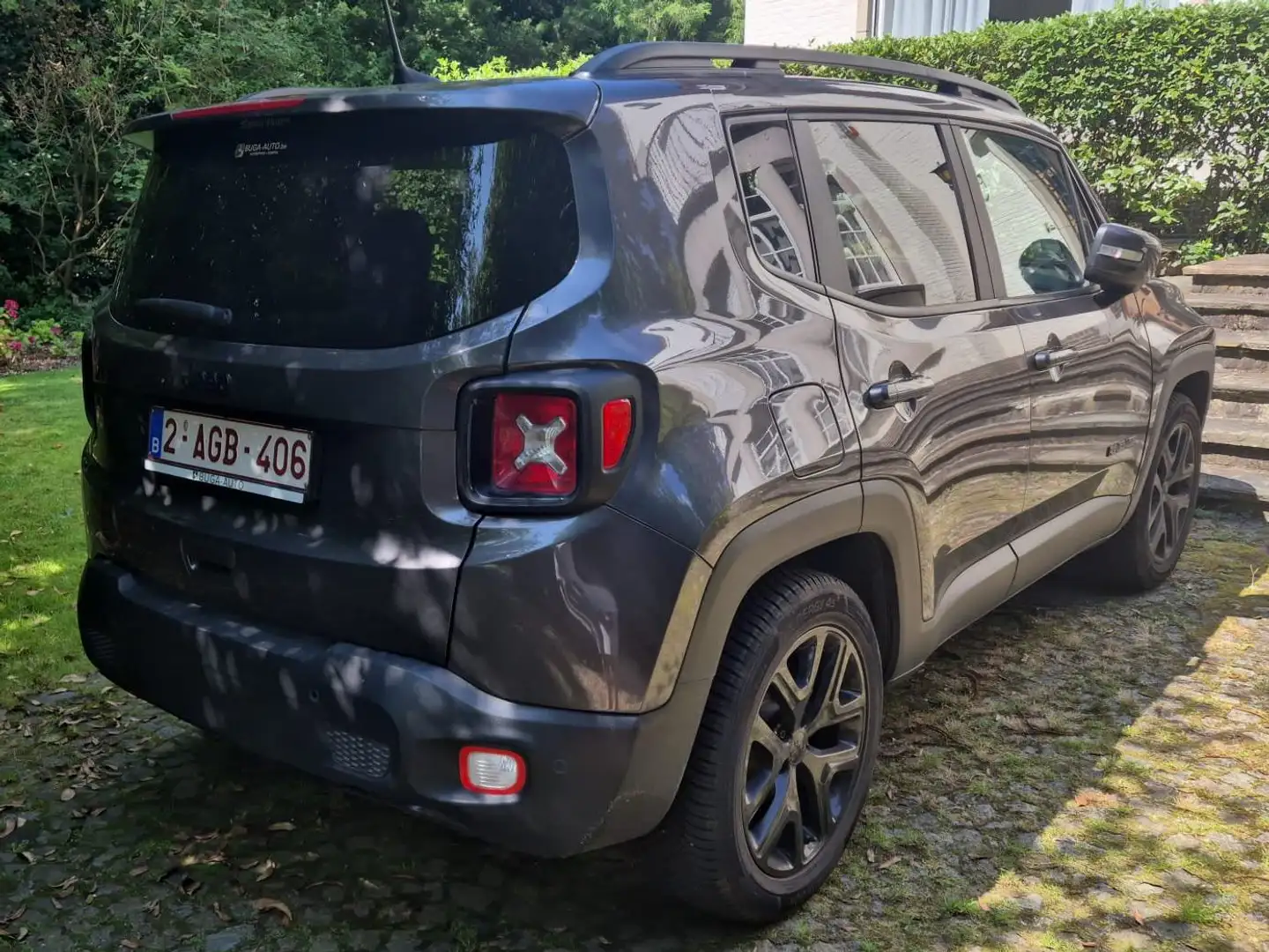 Jeep Renegade BLACK STAR 1.0T3 115PK 4X2 MT6 S5 Gris - 1