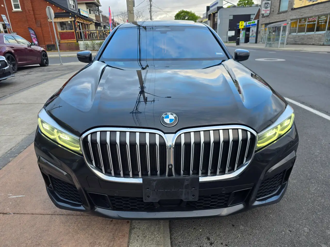 BMW 7 Series снимка BMW 7 Series