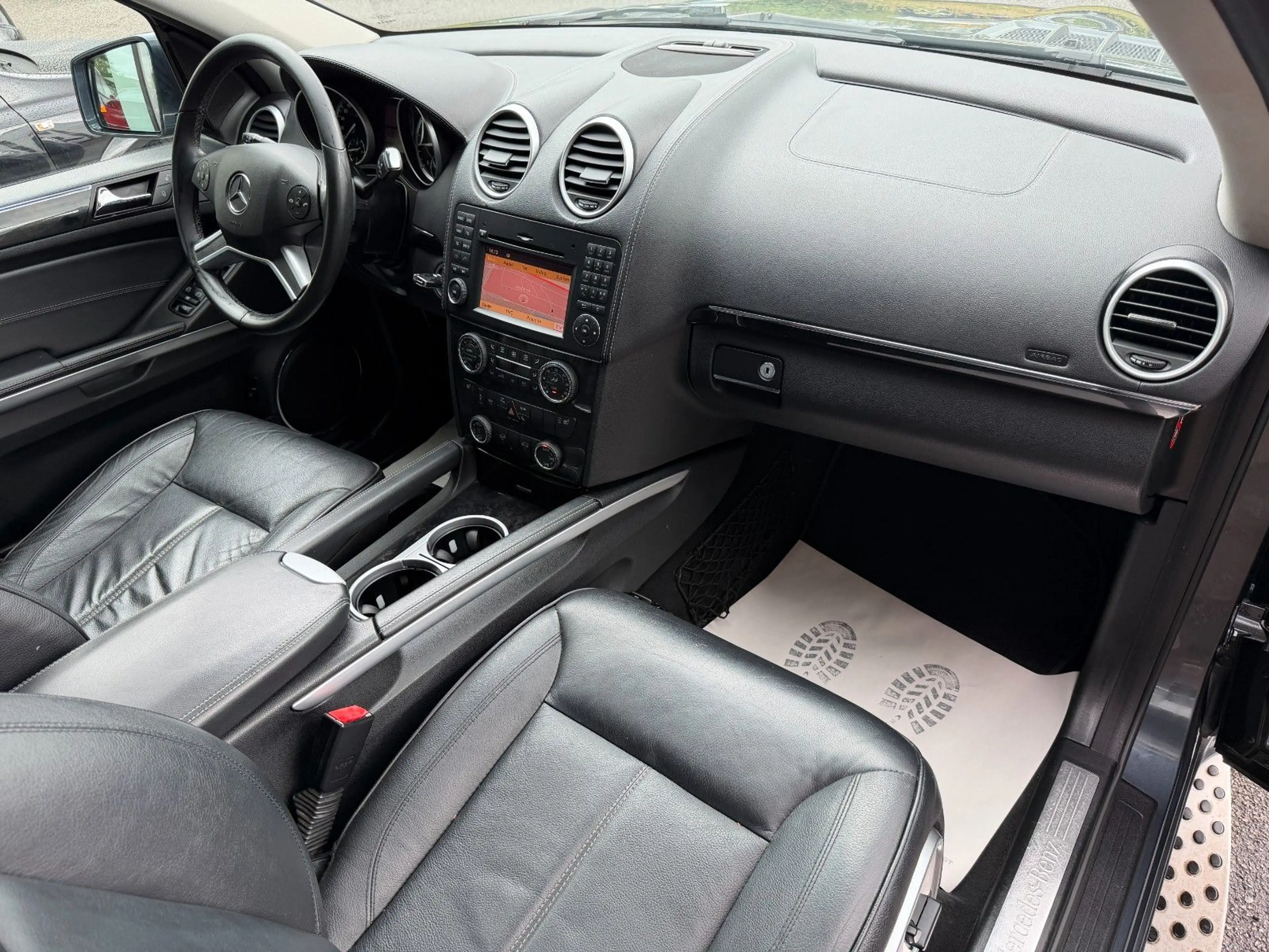 Mercedes-Benz GL 350 CDI 4Matic/AMG/Xenon/Navi/Kamera/1.Hand — photo 13