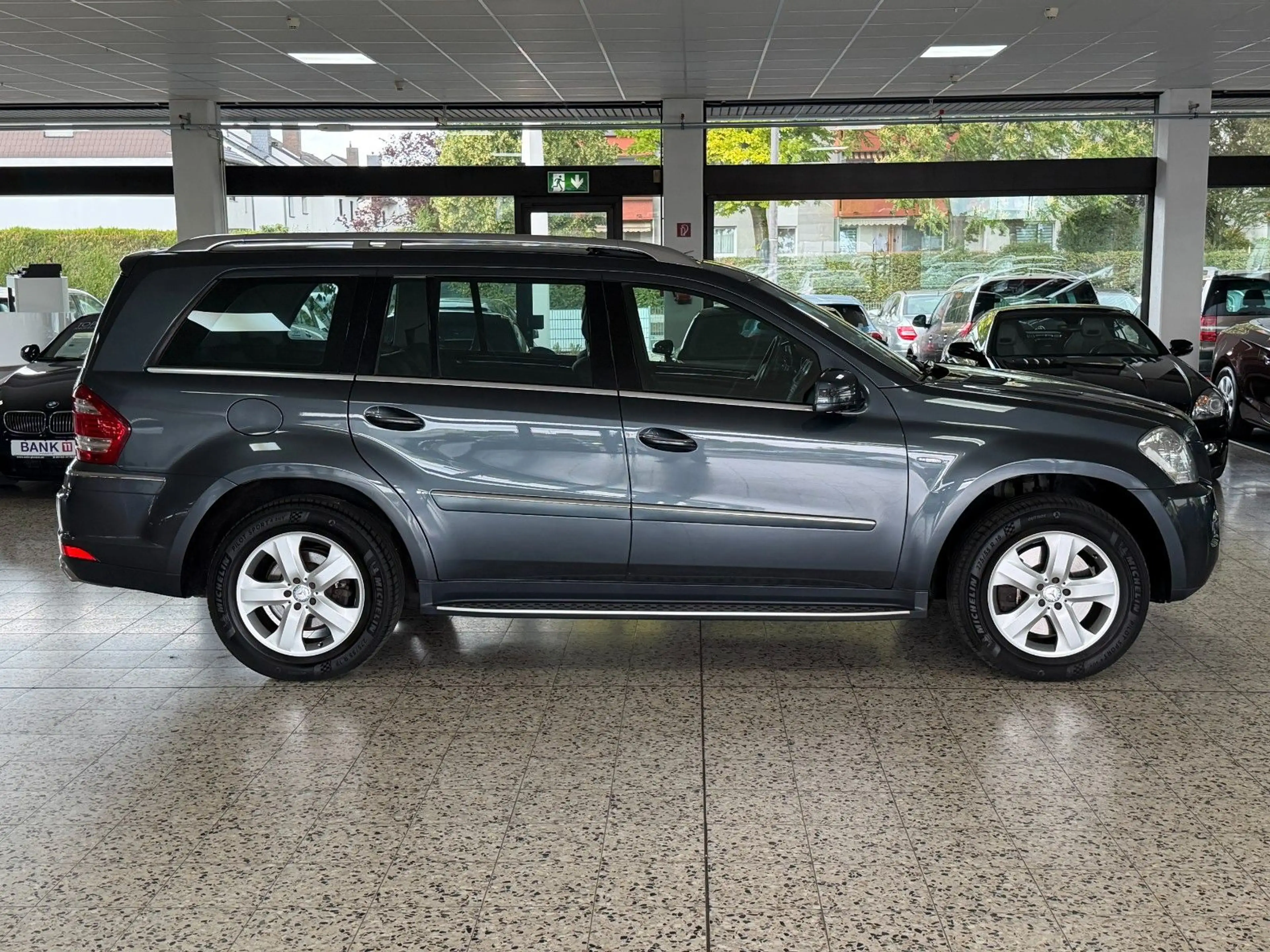 Mercedes-Benz GL 350 CDI 4Matic/AMG/Xenon/Navi/Kamera/1.Hand — photo 5