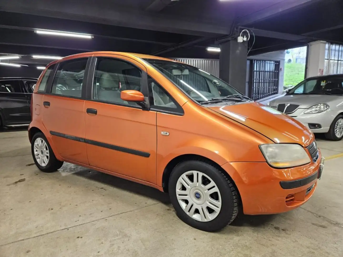 Fiat Idea 1.3 Multijet 16V Oranžová - 2