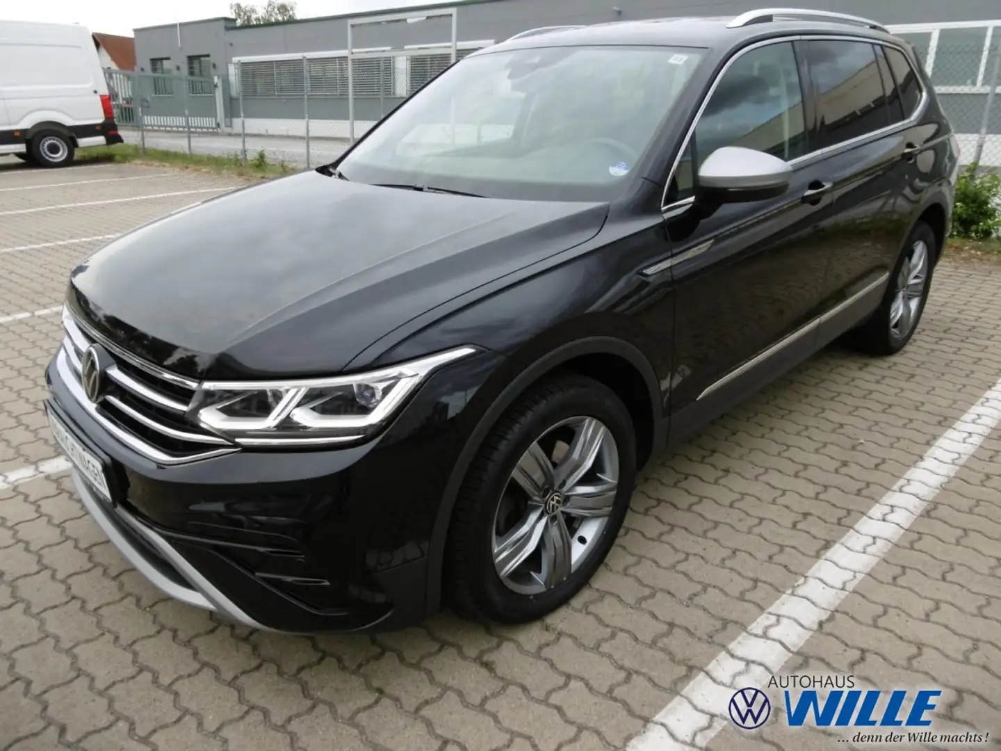 Volkswagen Tiguan Allspace 2.0 TDI 4Motion Elegance Klima Navi Zwart - 1