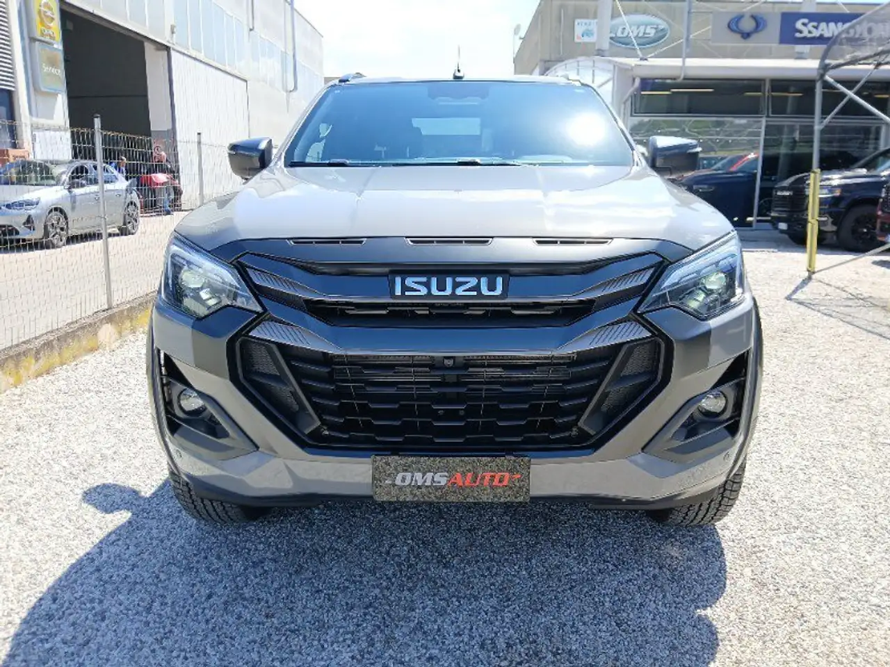 Isuzu Model not specified 2026