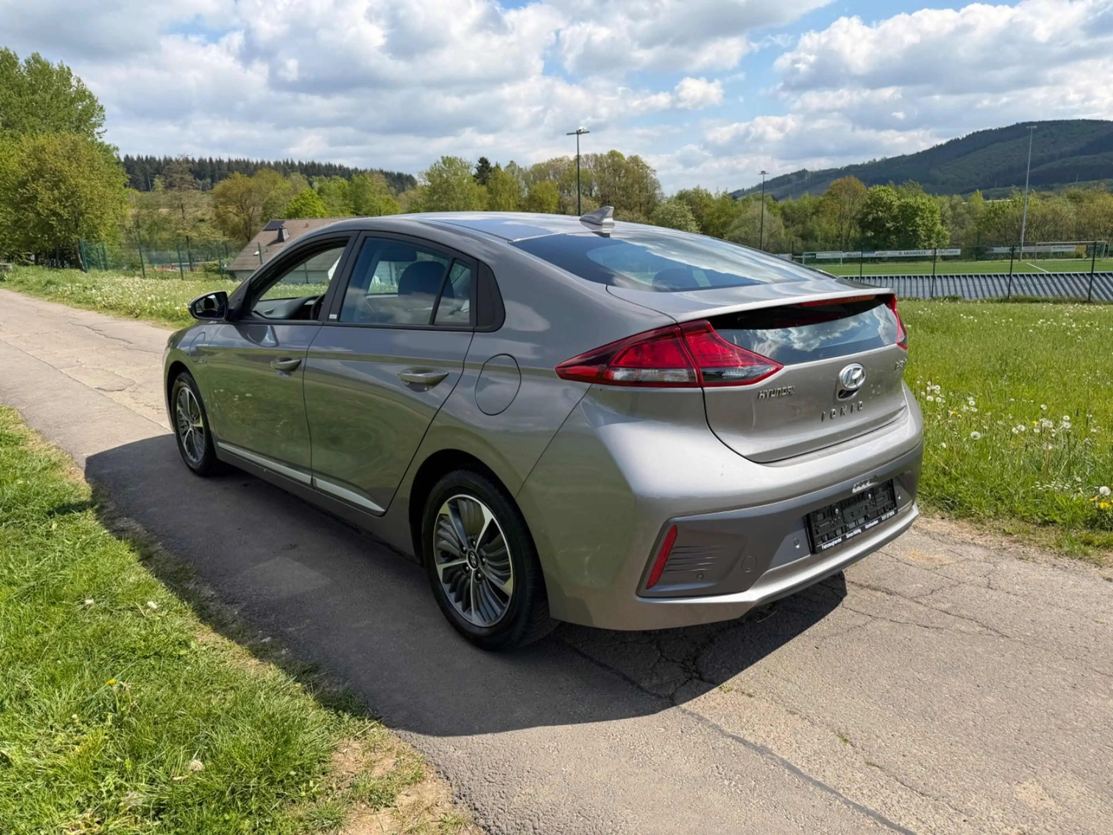 Hyundai IONIQ Ioniq Trend Plug-In Hybrid — photo 5