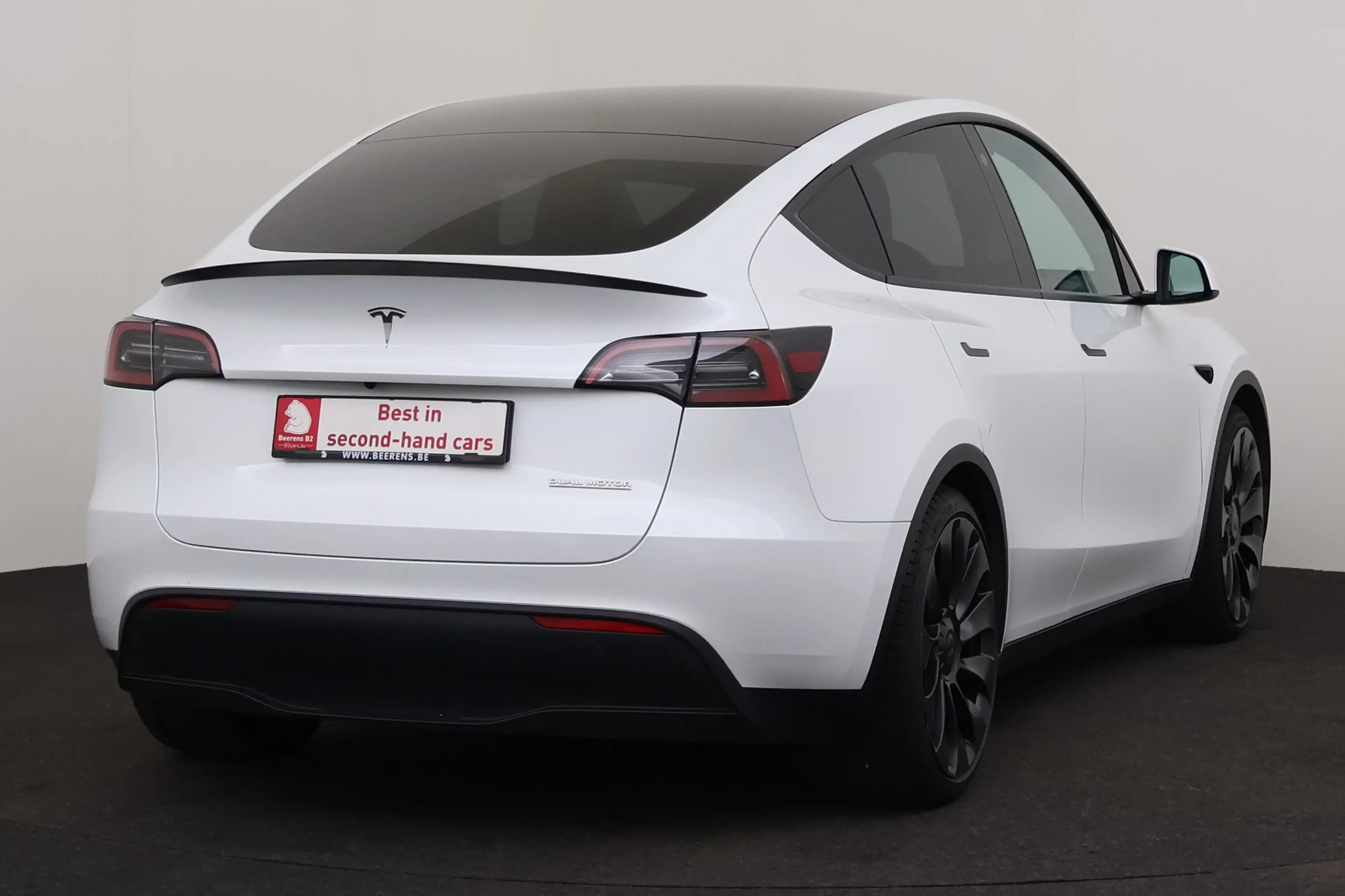 Tesla Model Y PERFORMANCE DUAL MOTOR AWD + GPS + LEDER + CAMERA — photo 3
