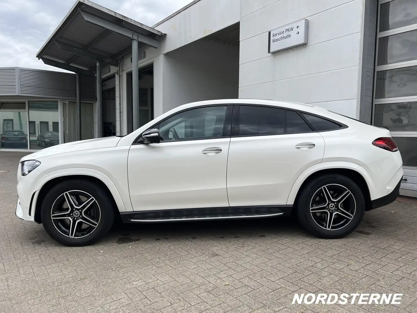 Mercedes-Benz GLE 350 GLE 350 d 4MATIC Coupé+AMG-LINE+BURM.+PANO+NIGHT Blanc - 2