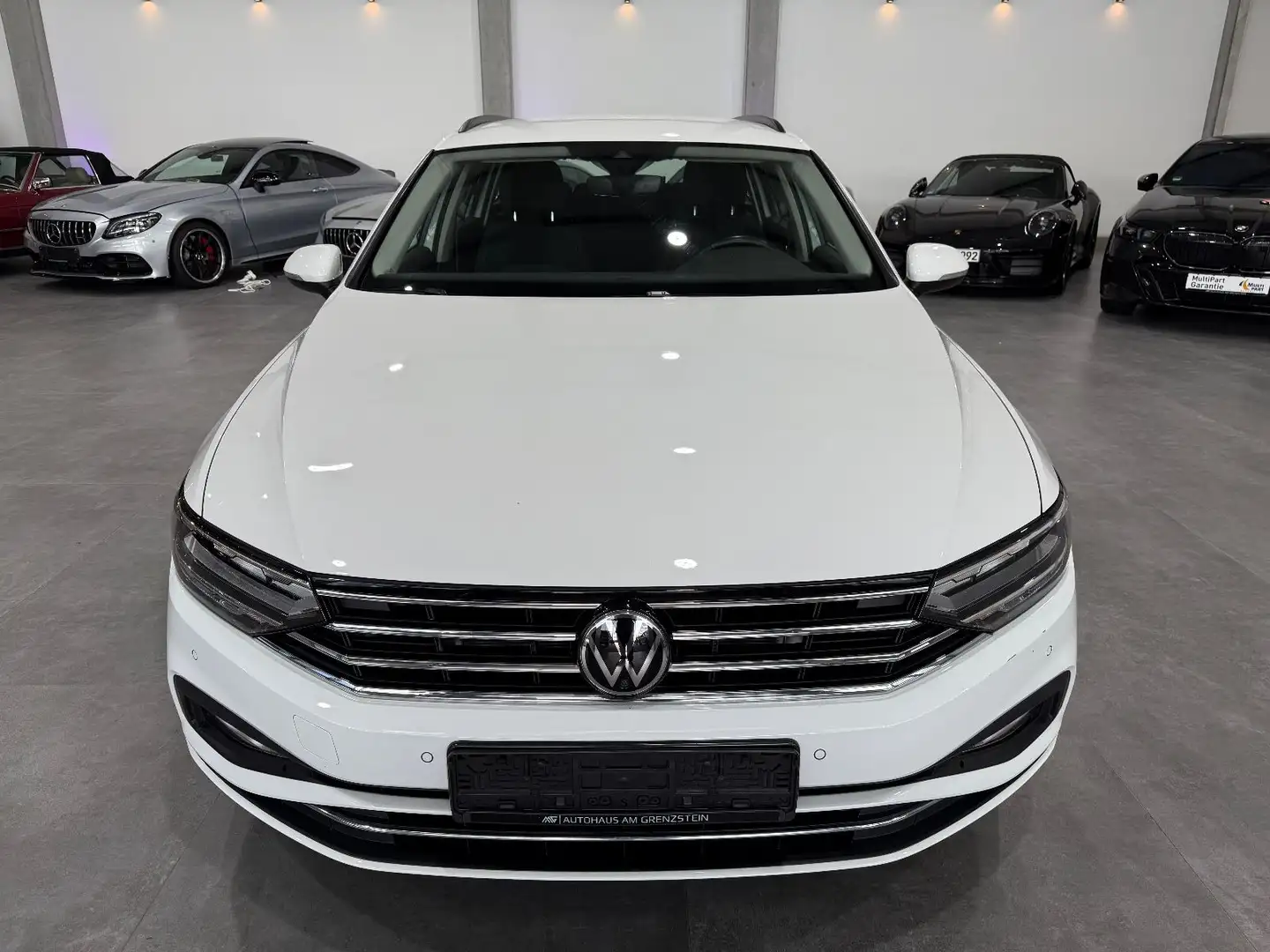 Volkswagen Passat Variant Business*LED*360°*AHK*Chrom-Paket Weiß - 2