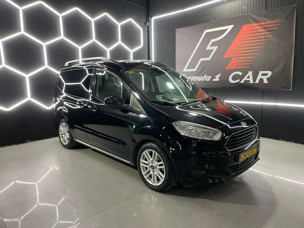 Ford Tourneo Connect 1.0 Ecoboost Titanium - foto 1
