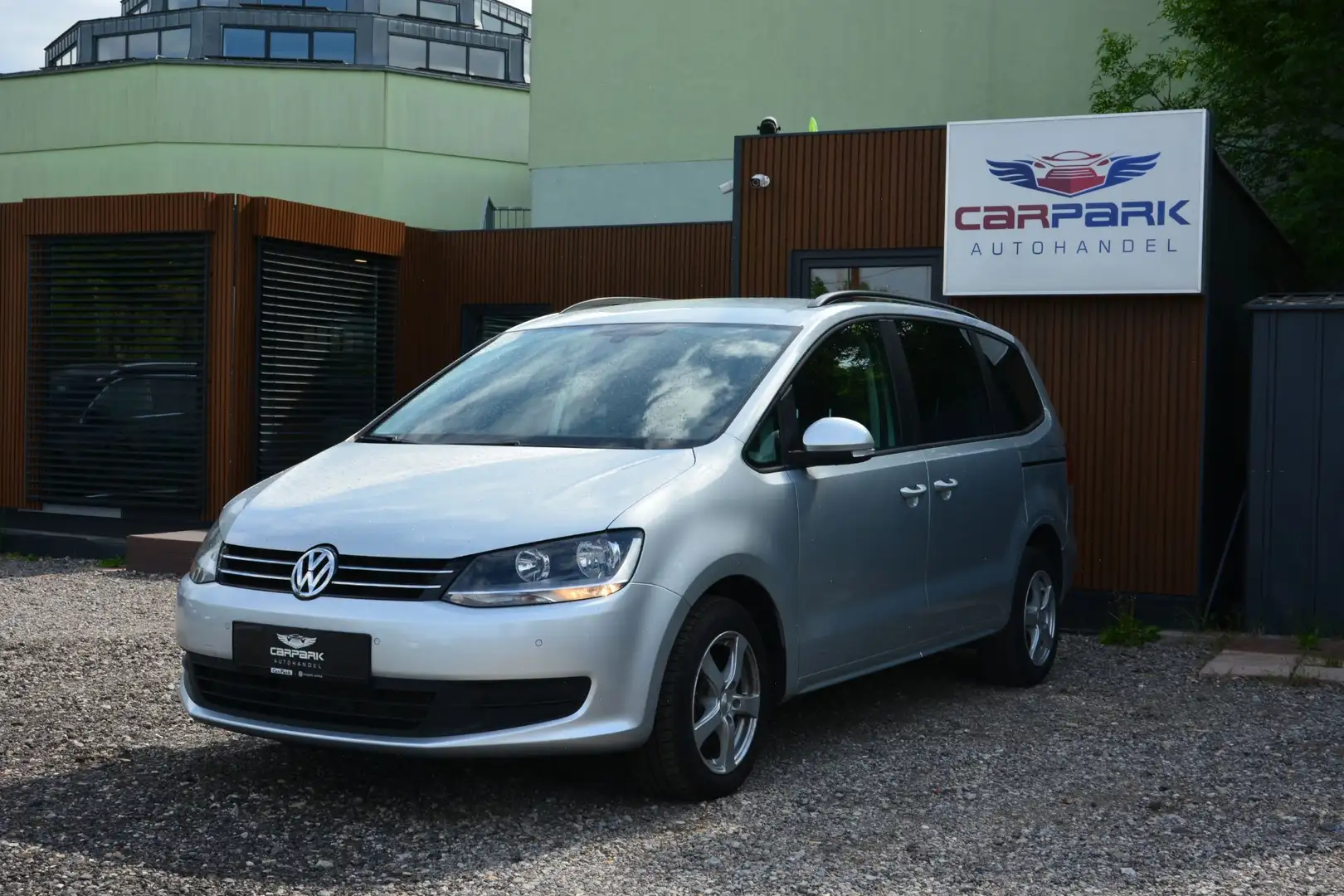 Volkswagen Sharan Cool BMT 2,0 TDI I | 1.Besitz | Servicegepflegt Silber - 2