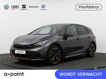 Performance One 62 kWh 204pk | Navigatie | Elektri